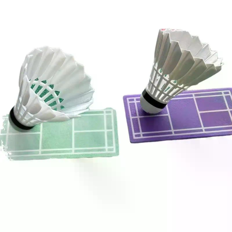 Adorno giratorio de bádminton  - Badminton Shuttlecock reseña y precio